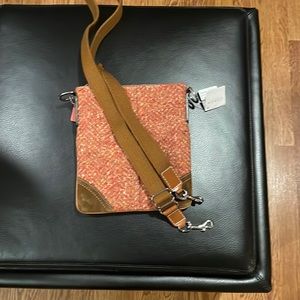 NWT camel/Rose bag perfect for everyday